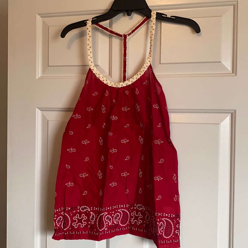 Sleeveless bandana print top